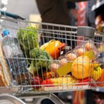 bataie de joc in supermarketuri fructe folosite ca furaje pentru animale au ajuns pe rafturi avertismentul anpc 69492107429bc