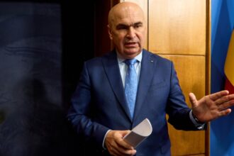 bolojan face pe presedintele si a decis sa discute si el cu magistratii intr o sedinta cu usile inchise 694a4bd25e6b7