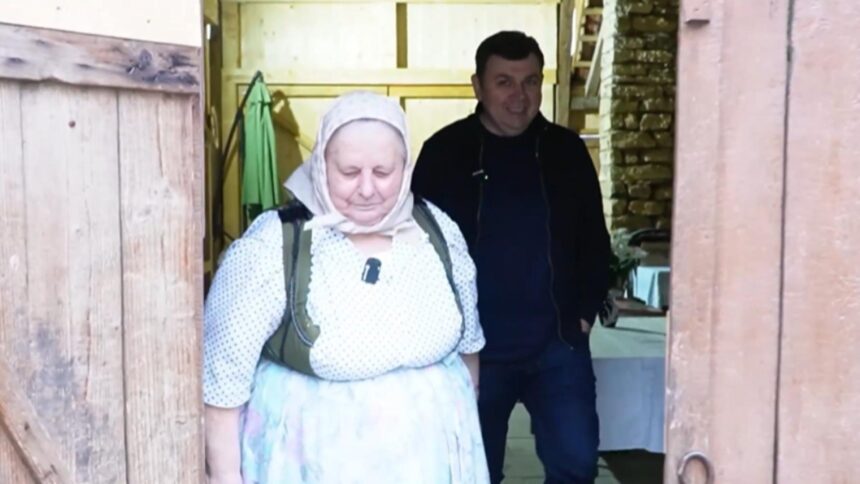 bunica lui mircea bravo isi deschide casa pentru realitatea plus povestea sa de viata video 694d09c4353d5