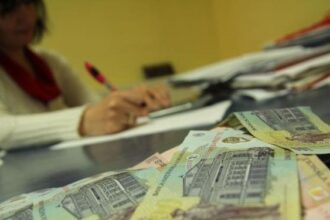 casiera din iasi care a delapidat universitatea cu aproape jumatate de milion de lei data in vileag de sot la divort s a dat sentinta definitiva 695492896cb83