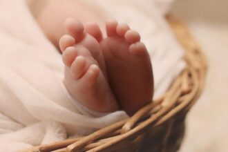 caz bizar intr un spital o femeie a adus un bebelus mort in rucsac si a oferit o explicatie uluitoare 695243452d8a7