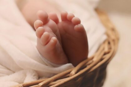 caz bizar intr un spital o femeie a adus un bebelus mort in rucsac si a oferit o explicatie uluitoare 695243452d8a7