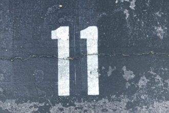 ce inseamna cand vezi 11 11 frecvent ce iti transmite de fapt universul conform numerologiei 69428ab81d778