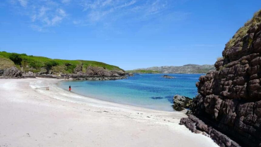 cel mai dorit loc de munca in 2026 paznic pe o insula izolata din europa cu un salariu de 30 000 de euro pentru sase luni 694d1c93ebf93