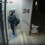 cel mai nepregatit hot a vrut sa sparga o corporatie si a ramas cu manerul usii in mana 694f99294f680