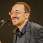 clement sava senator pace craciunul este despre a ne privi unii pe altii cu mai multa intelegere despre a intinde o mana celui aflat in nevoie 694c0cb9afa53