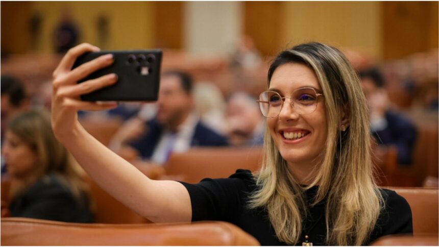 coalitia sta pe un butoi de pulbere dupa motiunea impotriva rezistei buzoianu opozitia si psd ii cer sa plece usr raspunde cu tupeu video 69404cdf8c846