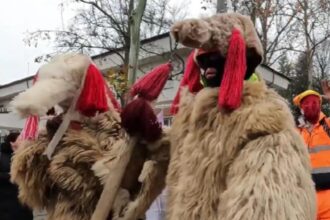 colindator batut cu bestialitate pentru ca nu stia versurile scene cumplite de sarbatori 694fab993ee6c