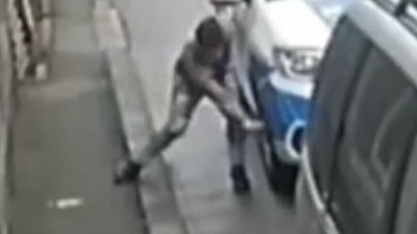 craciun cu dosar penal pentru un barbat din alba iulia care a vandalizat opt masini in noaptea de ajun 695006eea8028