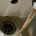 criza apei din prahova oamenii care au primit namol la robinet ar putea plati facturi ca pentru apa potabila 69335243f3b6c