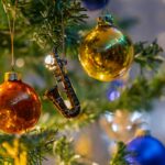 cum sa impodobesti bradul pentru a atrage armonia in casa ce simbolizeaza culorile si ce influenta au asupra energiei din locuinta 693a5b6a61e13