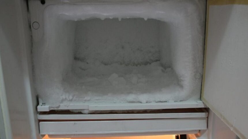 de ce ingheata frigiderul in interior iarna solutiile simple si eficiente pe care toate gospodinele trebuie sa le stie 6948d14aebb11