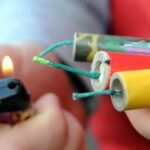 doi frati de 8 si 10 ani fost grav raniti dupa ce s au jucat cu o petarda ar fi suferit leziuni in urma exploziei 693e9b58e3f56 1