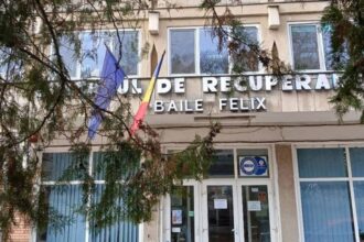 doi medici de la baile felix sot si sotie condamnati pentru luare de mita au primit bani bauturi alcoolice si alimente 692ef65b7c7ed