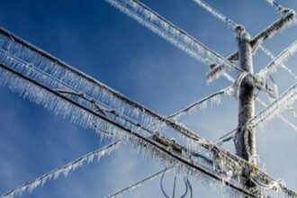 dupa criza apei campina si mii de gospodarii din prahova au ramas fara curent din cauza viscolului 6952edf377ecc