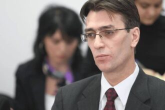 fost membru csm atac dur la nicusor dan nebunia unui directoras de opereta care si a uitat pastilele 69480ed1a5c04