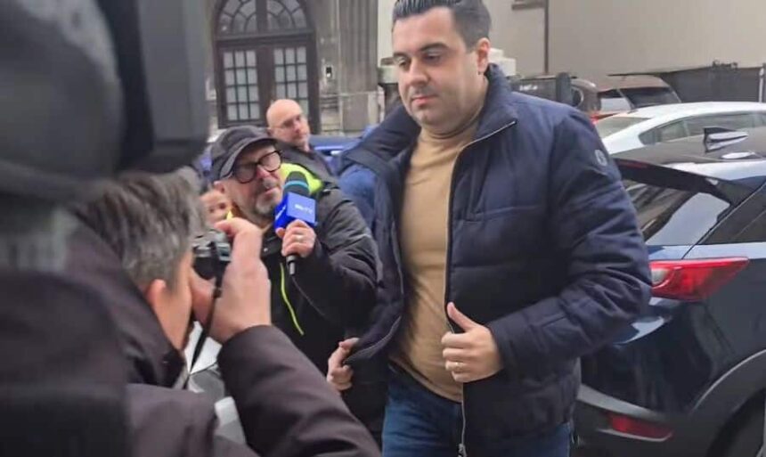 fostul ministru razvan cuc arestat preventiv pentru 30 de zile dna il acuza ca ar fi intermediat o mita de peste un milion de lei 6942c78d5efac