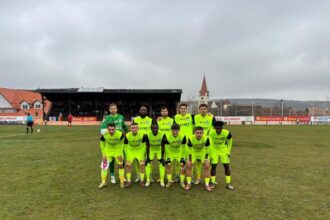 fotbal poli a pierdut nemeritat ultimul meci al anului si a cam pus punct campaniei de promovare 693d60b23c195