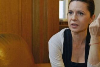 hackerii au spart contul de whatsapp al noii sefe tvr adriana saftoiu ce mesaj bizar au primit cunoscutii acesteia 6940288792e2e