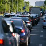 halucinant sefa transporturilor din pmb comportament de gherila in trafic am luat pistolul m am dat jos l am trantit si i am pus taximetristului pistolu n cap 69329586e993d