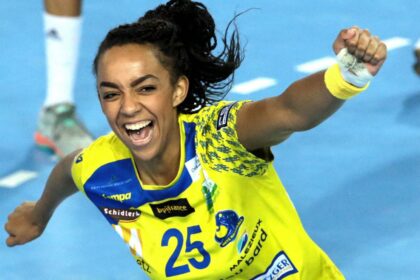 handbal feminin jucatoare din nationala frantei transferata de scm ramnicu valcea 694e611cefd4c