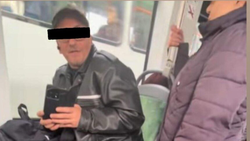 incident revoltator in bucuresti doua eleve hartuite intr un tramvai pentru ca isi faceau temele 692ffbe950062