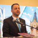 la iasi cine imparte parte si face avize favorabile pentru proiectele unor consilieri locali cu afaceri imobiliare 69314400dcce9