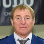 maia sandu i a retras decoratia sefului federatiei moldovene de judo pentru ca i s a deschis dosar penal 693499b131d8f