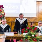 matei visniec a primit titlul de doctor honoris causa al universitatii alexandru ioan cuza din iasi 6936e9f05cc39