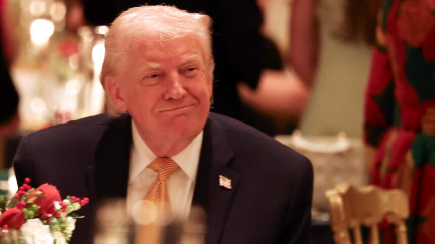 mesajul de craciun al lui donald trump care a lasat sua cu gura cascata craciun fericit tuturor inclusiv gunoaielor din stanga radicala 694d1b403d1bf