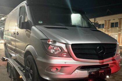 microbuz furat din olanda descoperit la granita cu republica moldova 6943fba6c68ca