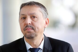 ministrul educatiei la ceremonia de premiere a olimpicilor internationali avem si foarte multe umbre in sistem 693002ec1c9c5