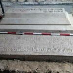 mormantul lui mircea cel batran deschis dupa aproape o suta de ani ce au gasit arheologii valceni in interiorul lui 693a0b8e5cefd