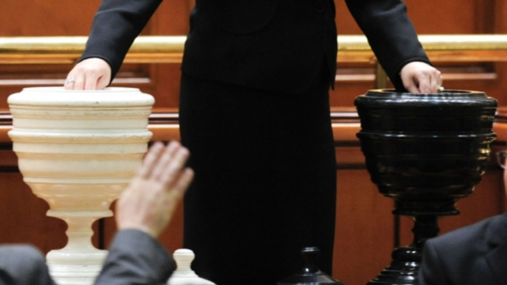 motiune de cenzura periculoasa a opozitiei impotriva guvernului bolojan din cauza masurilor haotice fara niciun rezultat 692f081ef0b0c