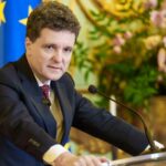 nicusor dan vizita in finlanda summitul satelor ue de pe flancul de est intrevedere cu reprezentantii companiilor din industria de aparare pe agenda presedintelui 693fafb858405