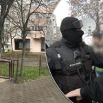 nu este o imagine dintr un film de actiune ci realitatea din iasi a ingenunchiat in fata politistilor si a ridicat mainile dupa ce a vrut sa si taie rivalul intr un magazin din cug 694b33d2a571a