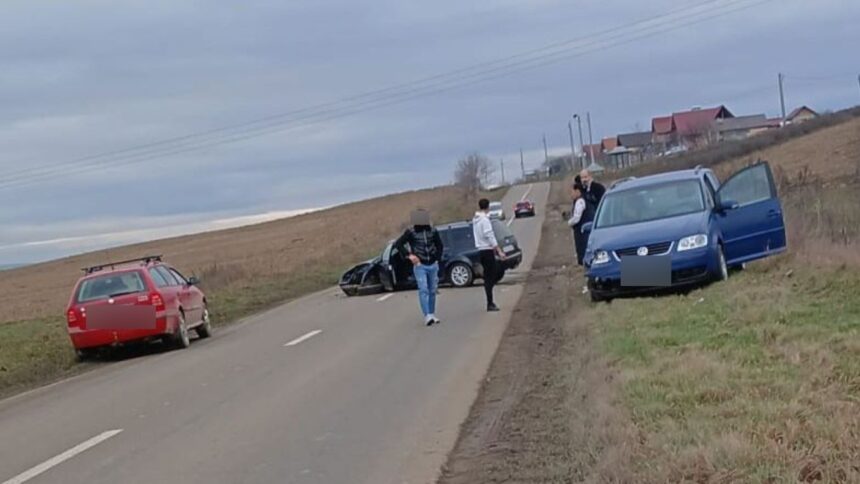 o manevra imprudenta putea duce la o noua tragedie in iasi doua masini s au ciocnit la erbiceni 693ea0fa47720
