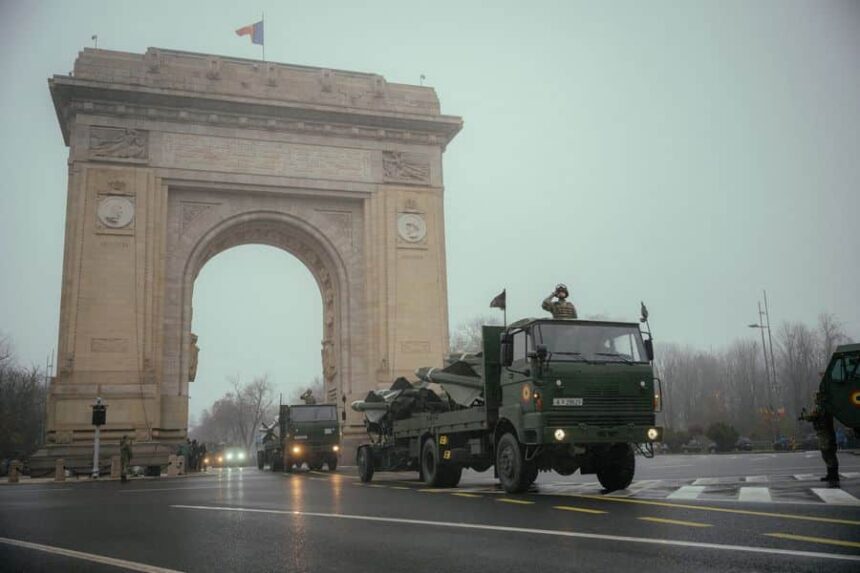 parada la bucuresti de ziua nationala aproape 3 000 de militari vor defila pe sub arcul de triumf video live 692d5b2225fff