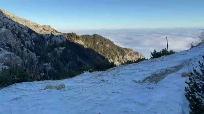 patania unor turisti moldoveni surprinsi de codul rosu in muntii fagaras salvamontistii nu au putut interveni din cauza viscolului 6951c6889527f