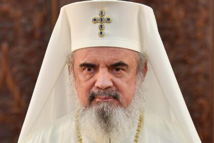 patriarhul daniel mesaj de binecuvantare pentru romani la inceput de an nou si boboteaza video 6953b65f24591