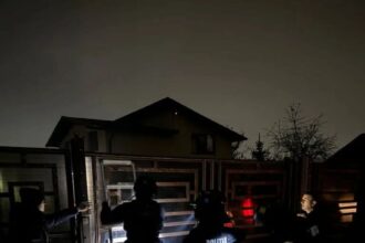 politisti atacati cu drujba in noaptea de ajun de un individ care isi batea nevasta 694cf8f08c982