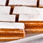 prajitura cu miere reteta rapida simpla si delicioasa pe care trebuie sa o ai pe masa de sarbatori 6936d0623d27c