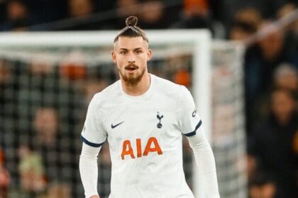 presa italiana mai multe cluburi il vor pe radu dragusin in mercato de iarna 69529bd05ad2d