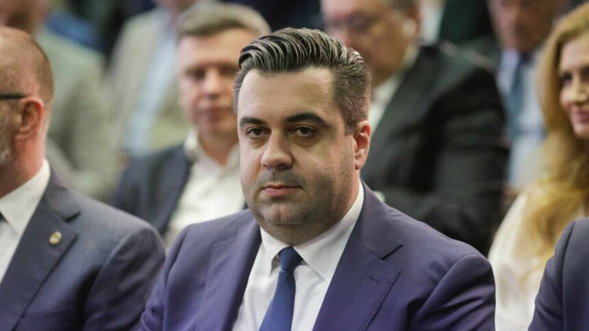 procurorii dna fac perchezitii la razvan cuc fostul ministru al transporturilor intr un dosar de mita 69411019d1811