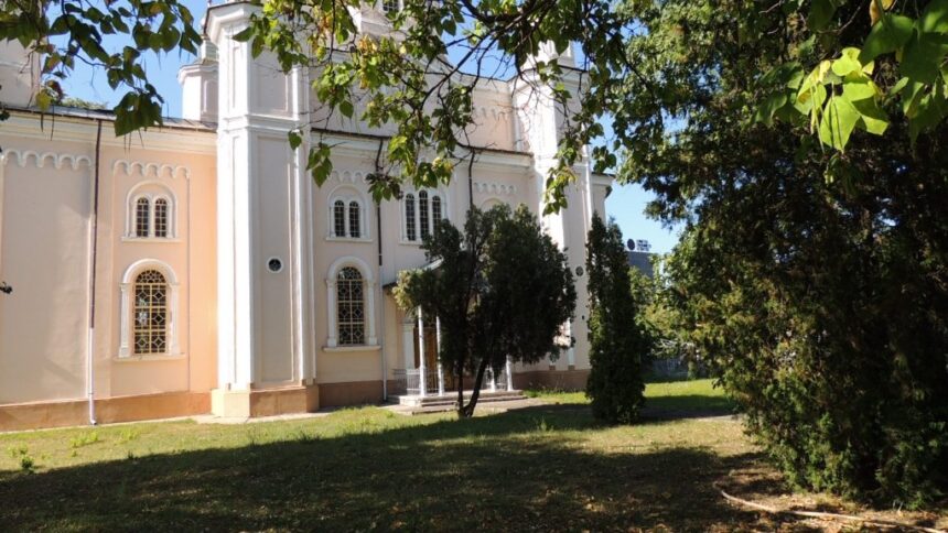 sase parcuri noi in iasi proiectul exista autorizatiile au fost emise mai lipsesc doar banii unde vor fi amplasate 69362b2d6ef77