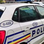 scandal socant la o scoala din hunedoara doi fosti soti s au batut in fata fetitei lor de 8 ani 6933e841dad32