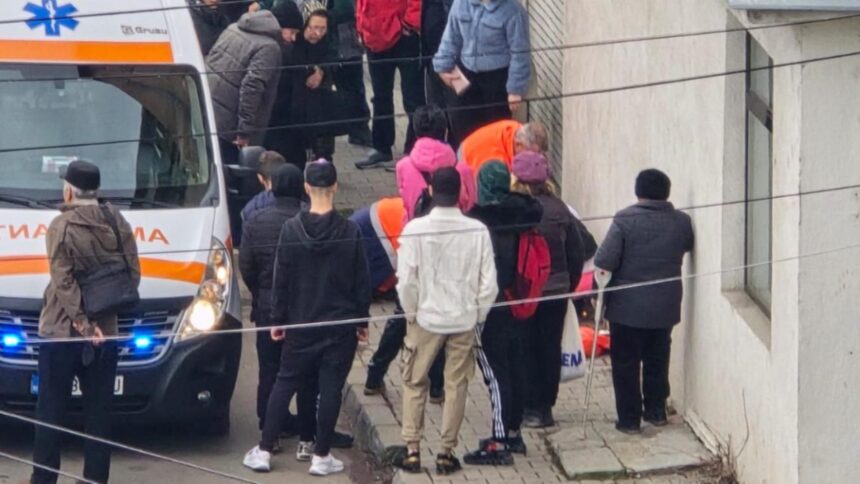 scene de groaza in gaesti un barbat a murit chiar in mijlocul strazii 693befd9a9667