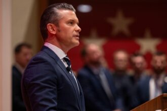 seful pentagonului spune ca sua au inceput sa scufunde navele traficantilor de droguri din caraibe si oceanul pacific 692f5a3feaaca