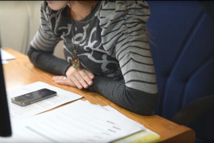 studenta la iasi in instanta cu proprietarii apartamentului a cerut ordin de protectie dupa ce a fost amenintata cu politia 693f73b88c126