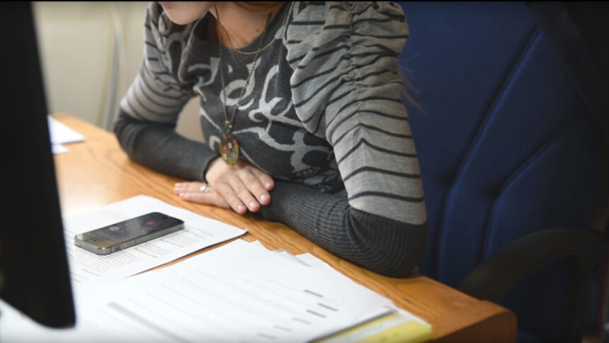 studenta la iasi in instanta cu proprietarii apartamentului a cerut ordin de protectie dupa ce a fost amenintata cu politia 693f73b88c126